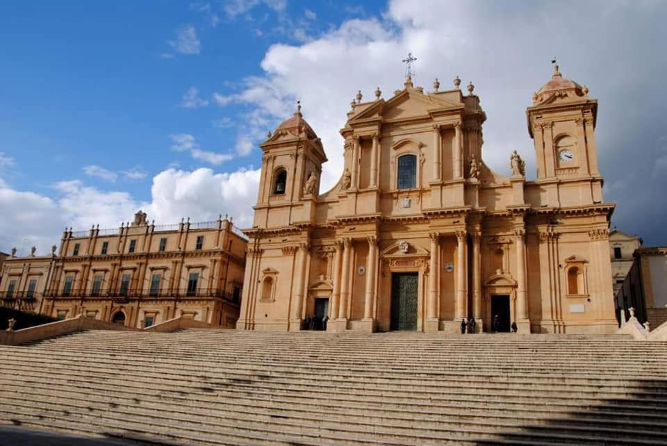 Casa Vico Lepre Villa Noto Esterno foto